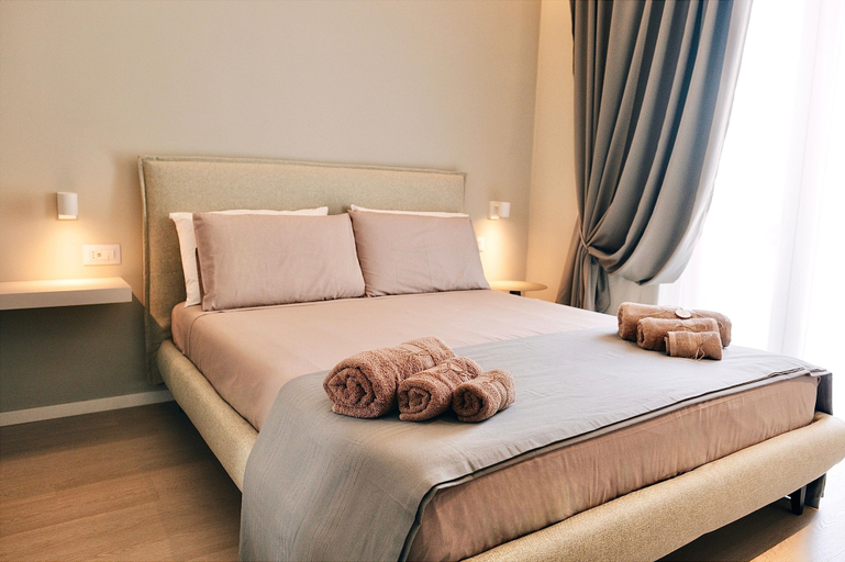 Bedroom 4, 18zero2 Luxury Rooms, Bari