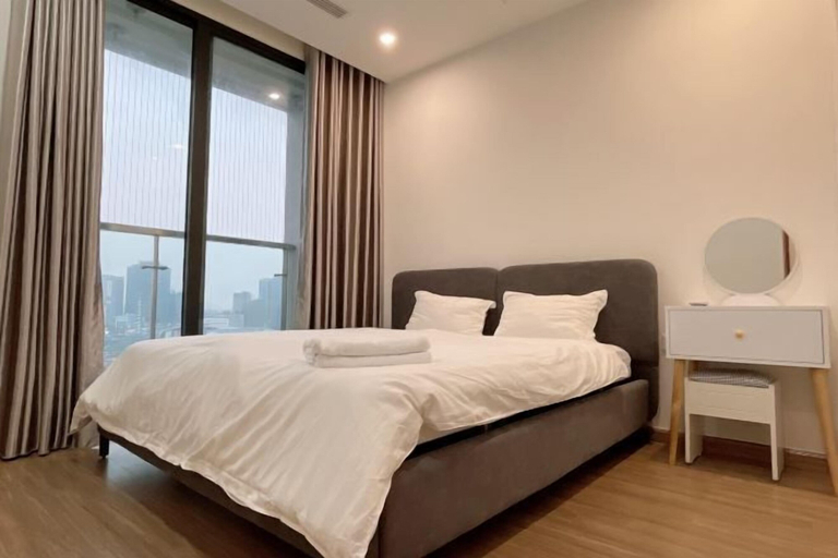 Room 2, Warm 4-Bedroom Apartment At Vinhomes Skylake, Từ Liêm