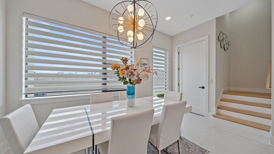 Dining 2, Coastal Moderne 2 Bedroom Townhouse, Sarasota