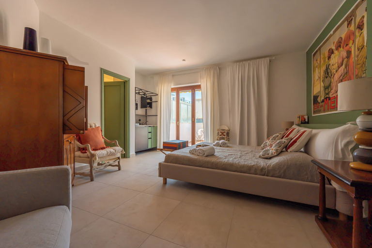 Room 2, Molo Angioino Suites, Napoli
