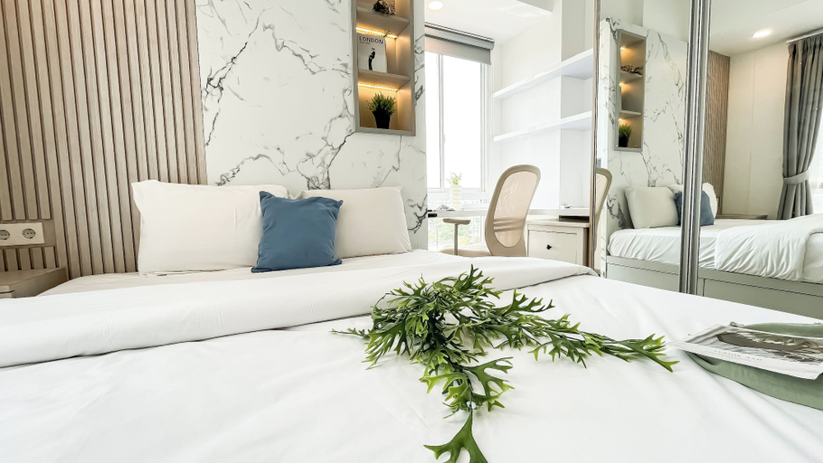 Room 2, Modern Classic Touch 1Br Apartment At Tokyo Riverside Pik 2, Tangerang
