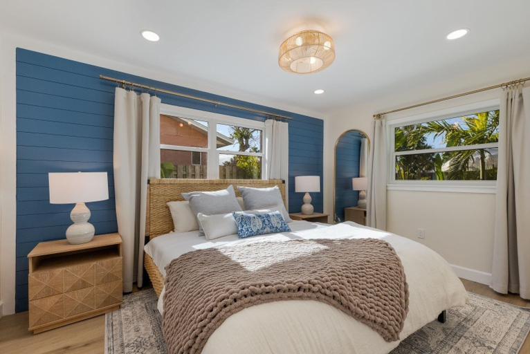 Room 2, 83rd St Villas West 2 Bedroom Villa, Manatee