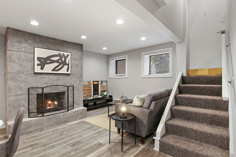 Living area 4, Perfectly Designed 1BR - Barry GA, Cook