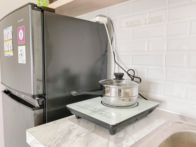 Private kitchen 5, White Accent Studio At Apartment Meikarta Near Paramadina University, Cikarang