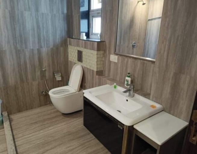 Bathroom 3, Aaron Residency, Delhi