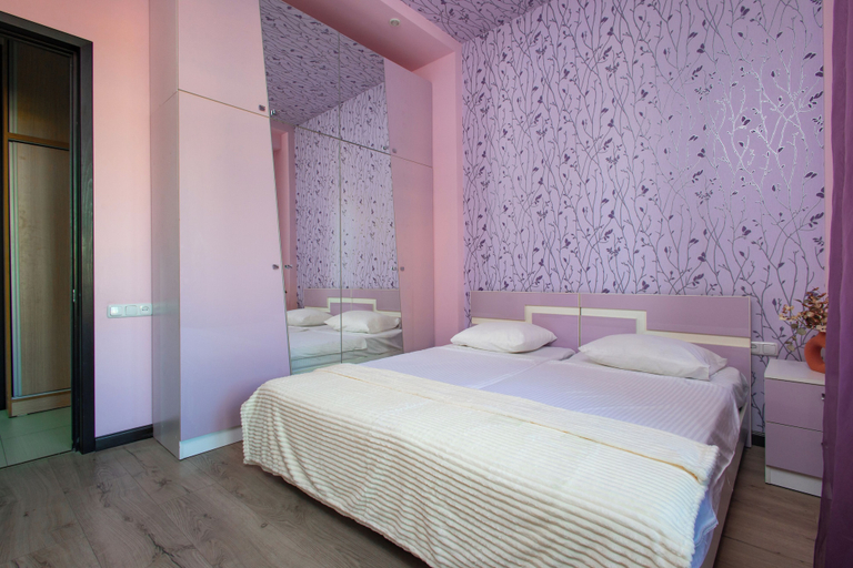 Room 3, Apartment by Luxe Group DI8210, Yerevan