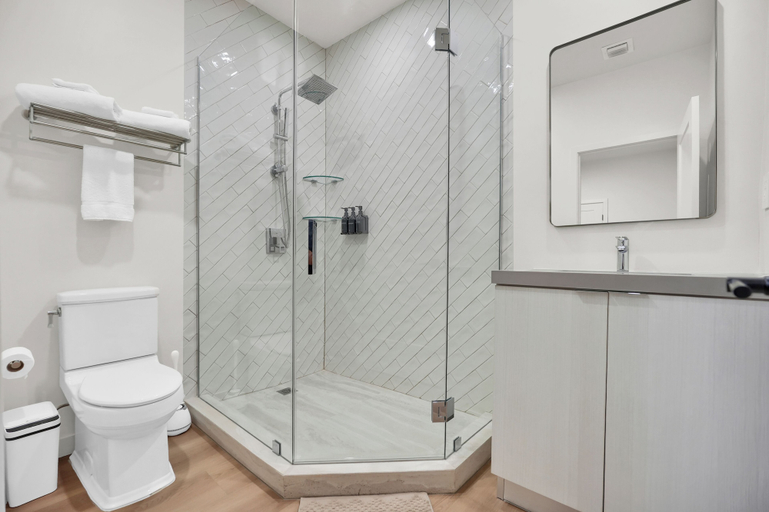 Bathroom 5, Prestige Retreat by Renzzi, Miami-Dade