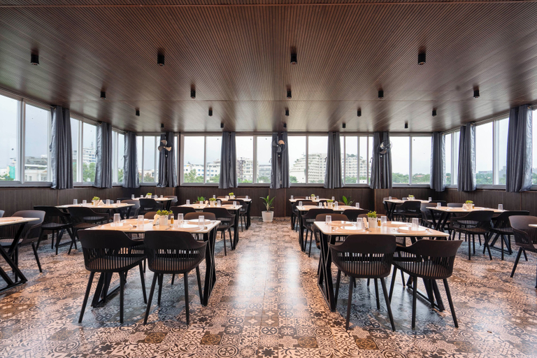 Food & Drinks 5, Treebo The Infinity, Banjara Hills, Hyderabad