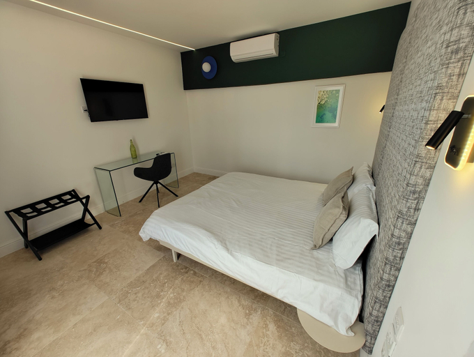 Bedroom 4, Alba