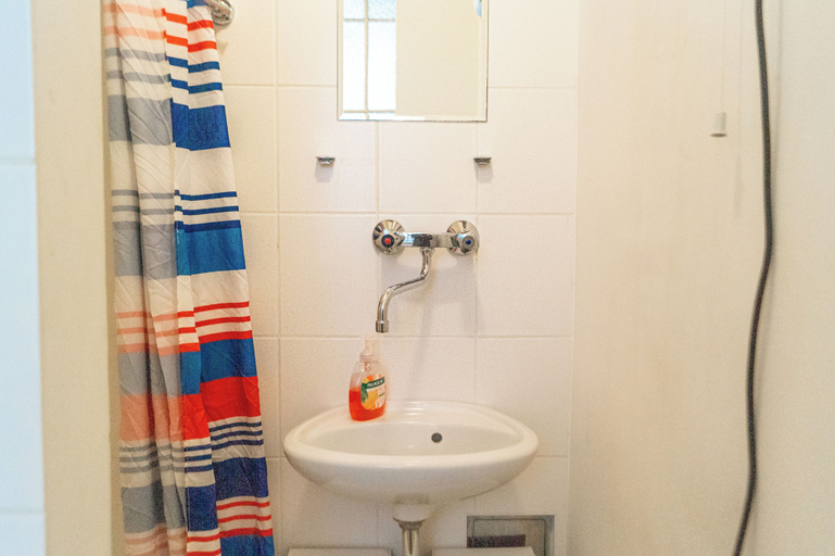 Bathroom 5, Budget 1BR Apt Sleeps 5 Belvedere, Wien