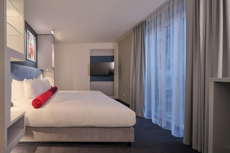 Room 2, Essential by Dorint Düsseldorf Deiker Höfe, Düsseldorf