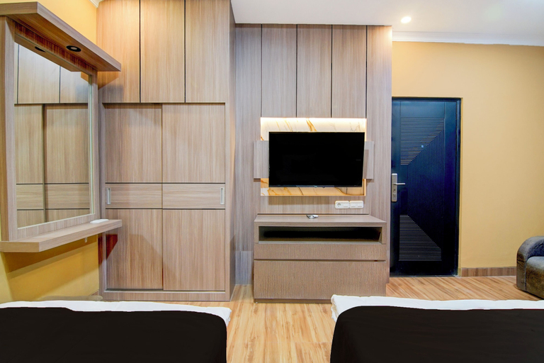 Room 2, Collection O 94762 Starlight, Pekanbaru