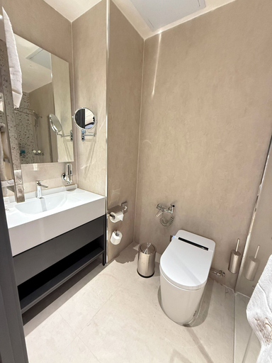 Room 4, Khorazm Hotel, Qibray