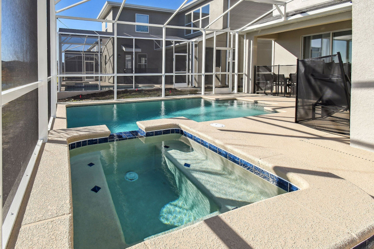 Pool 5, 5bd/5ba Lake View Brandnew at Champions Gate, Osceola