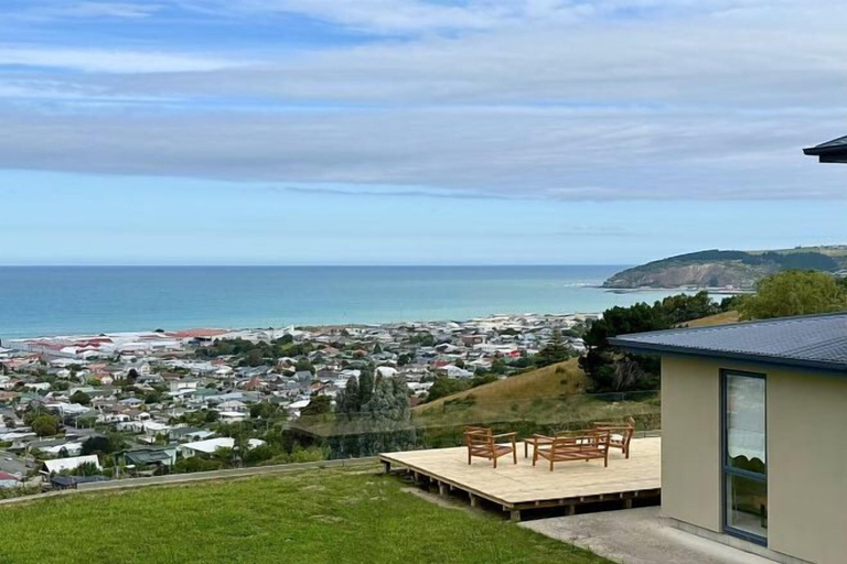 Exterior 3, 5 Bed Panoramic Sea & Town View, Waitaki