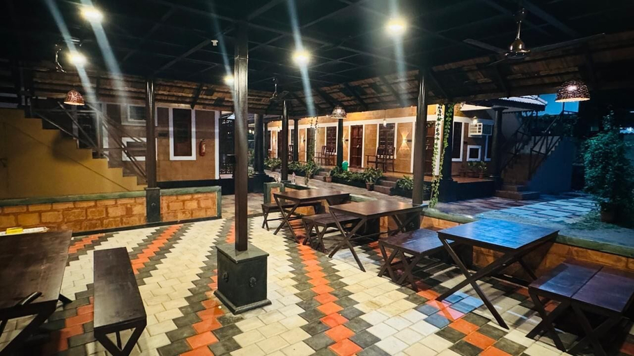 Restaurant 4, CREDIBLE HERITAGE RESORT, Thiruvananthapuram