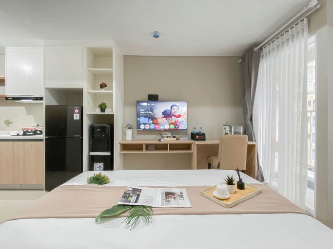 Room 2, Minimalistic Designed Studio Apartment At Royal Sentul Park, Bogor