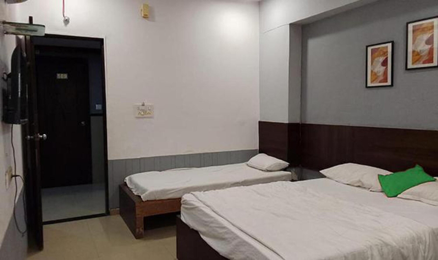 Room 5, Fabhotel Infinity Rooms & Banquet, Surat