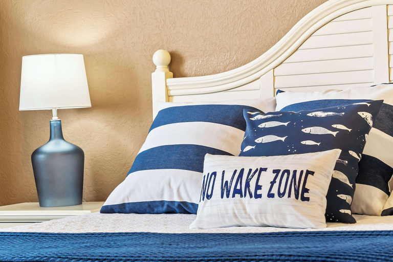 Bedroom 5, Cliffside Lake Retreat - 2 Bdr, Walk to Table Rock, Stone