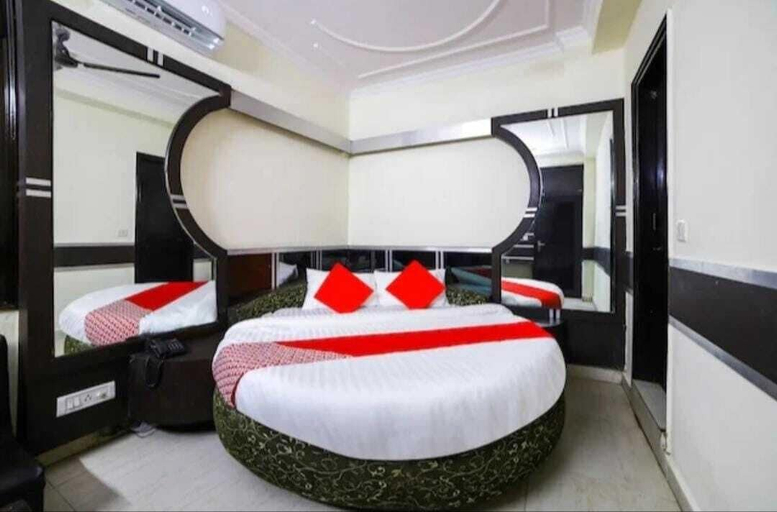 Room 3, Hotel Anmol International, Delhi