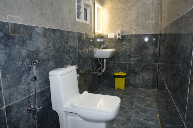 Bathroom 5, Stazy Suites - Kammanhalli, Bangalore