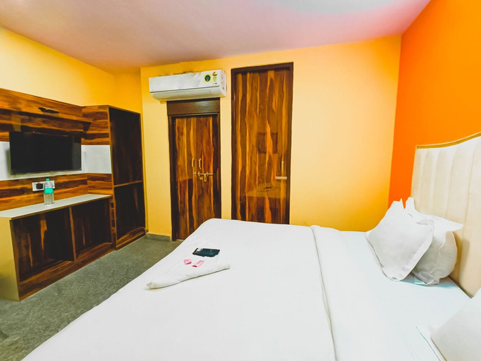 Room 2, Roomshala Hotel KB Residency, Delhi