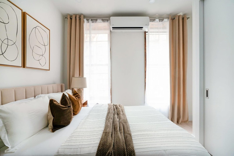 Room 5, 317-2a Sleek Modern 1Br UES W D, New York