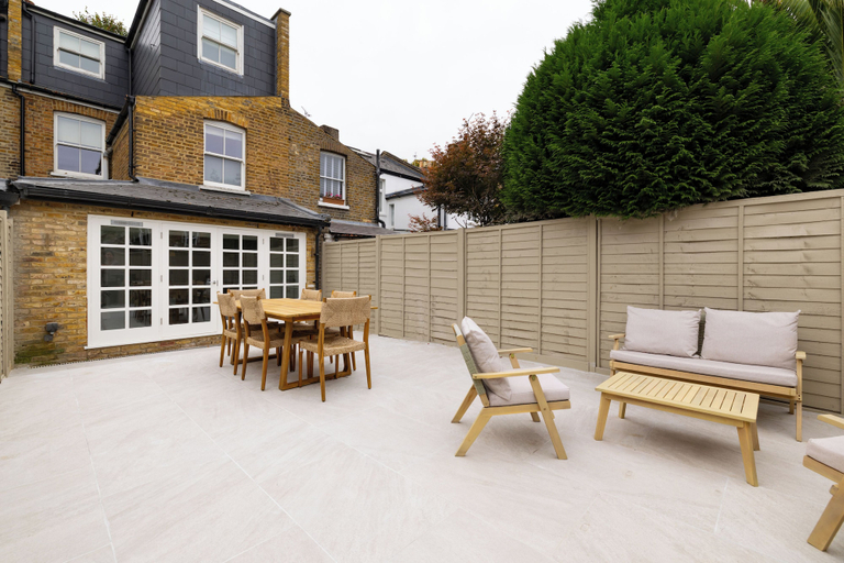Terrace/patio 5, Chiswick Courtyard House, London