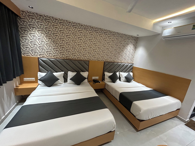 Room 2, Hotel Prime Town, Ahmadabad