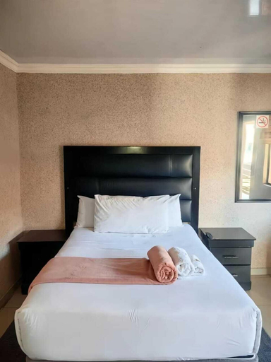 Room 2, Princeville Guest-Lodge, City of Johannesburg