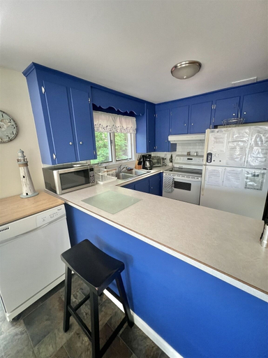 Private kitchen 3, Daybreak Limit 8 3 Bedroom Villa by RedAwning, Cumberland