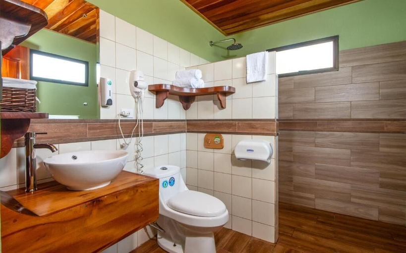 Bathroom 3, Hotel Trópico Monteverde, Puntarenas