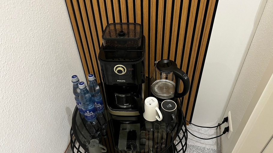 Coffee and/or coffee maker 3, Modern Apartment nähe Ravensburg Zentrum, Ravensburg