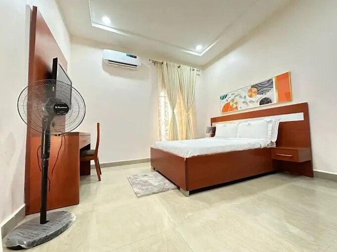 Room, Lahor Luxury Apartment, Bwari