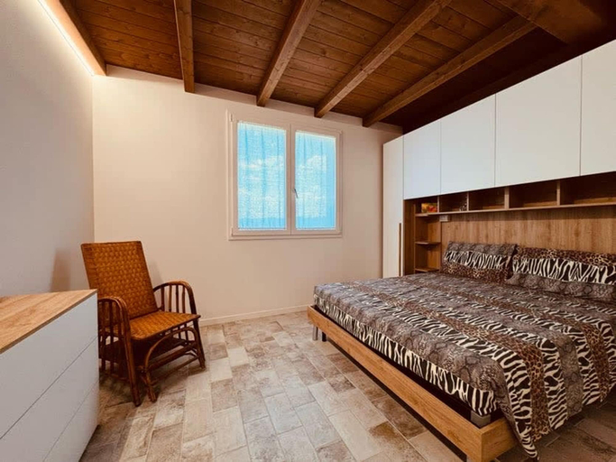 Bedroom 4, Villetta Monte San Lorenzo, Bologna