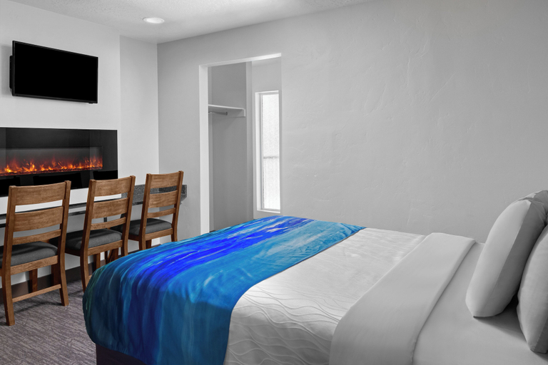 Bedroom 2, Sun Outdoors Garden City Utah, Rich