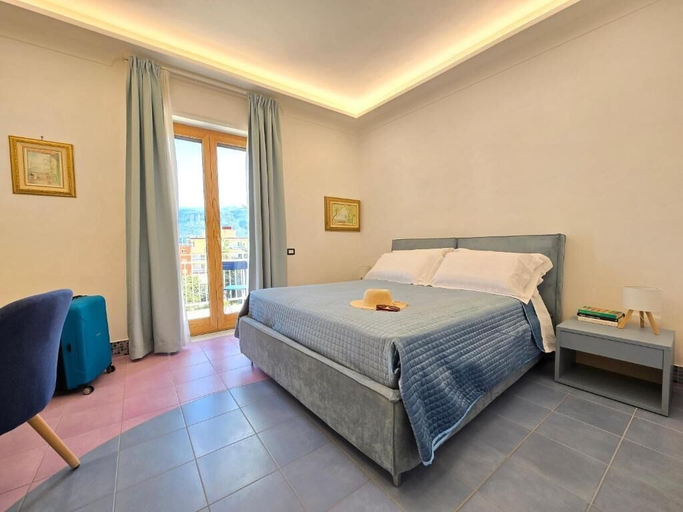Bedroom 3, Casa Evelina, Napoli