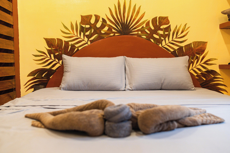 Room 2, La Maison - Siquijor, San Juan