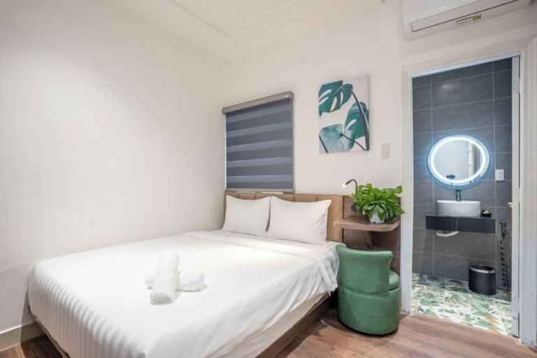 Room 2, La Truong Cong Dinh Hotel, Tân Bình