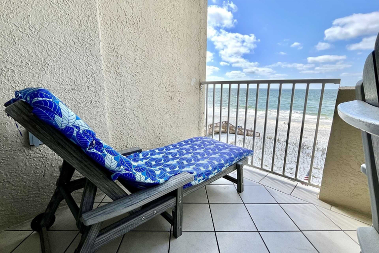 Property grounds 2, Tropical Winds 303 2 Bedroom Condo by RedAwning, Baldwin