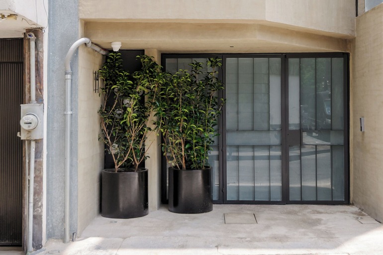 Front of property 3, Berna 14 by Wynwood House, Mexico City