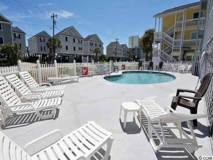 Pool 4, Sandy Shores I -104 3 Bedroom Condo, Horry