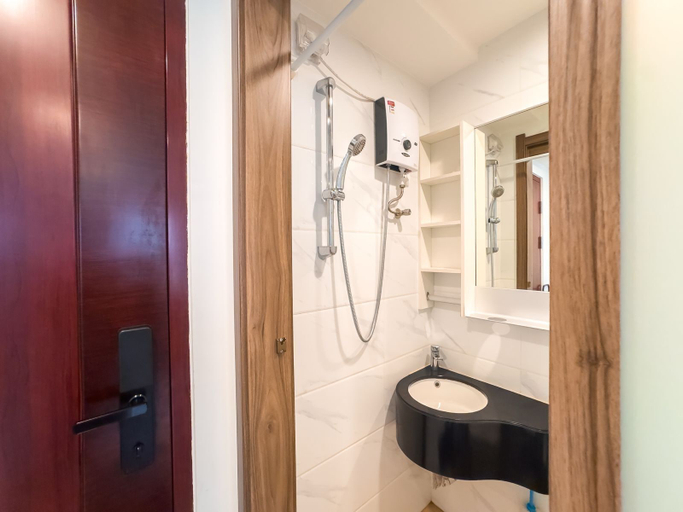 Bathroom 3, Beranda Studio Apt Sky House Alam Sutera, Tangerang