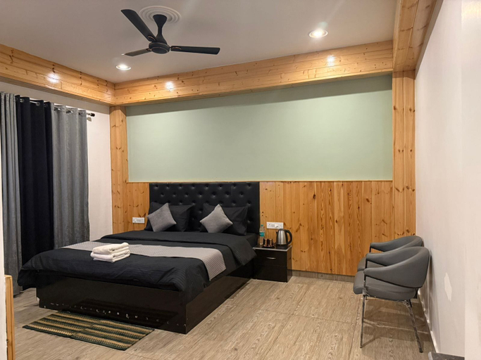 Bedroom 1, Blue Pine Pool , Nainital