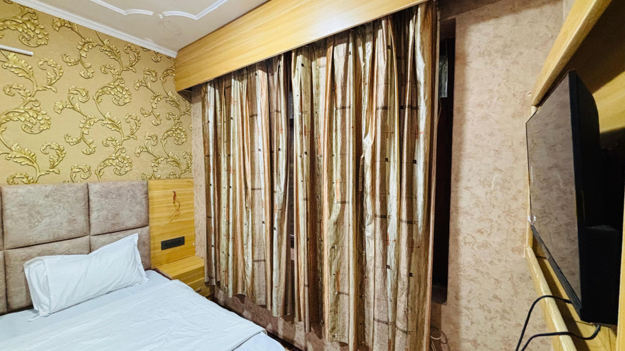 Room 5, Hotel Indra, Srinagar