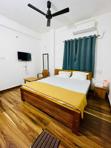 Room 2, Murdeshwar Comforts, Uttara Kannada