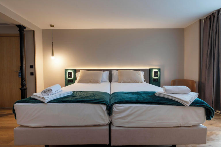 Bedroom 4, Hotel boutique Negresco Plaza Mayor, Madrid