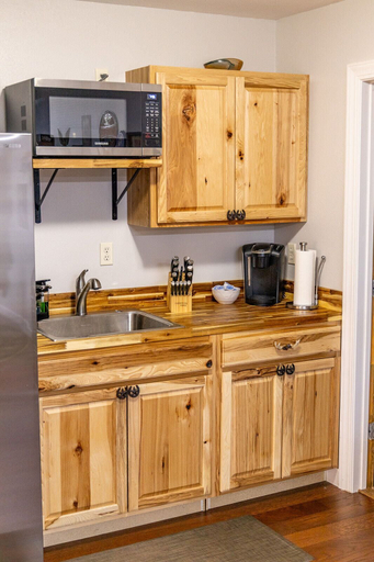 Private kitchen 2, The Retreat at Paradise Hills, Jefferson
