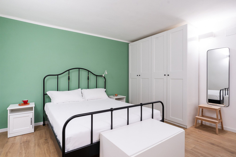 Room 2, Secret House by Wonderful Italy, Bari