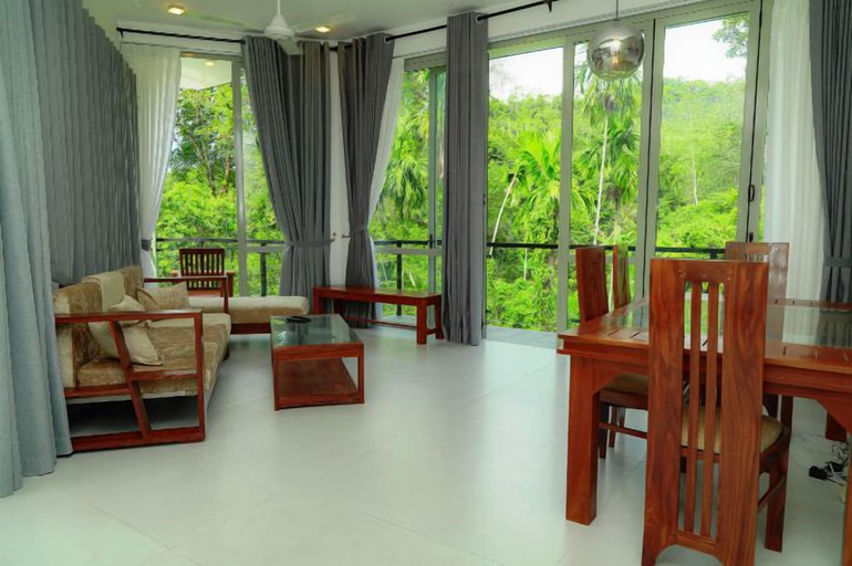 Living area 2, Lathpandura Hotel, Palindanuwara
